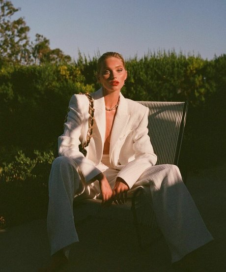 Elsa Hosk star sexy pics