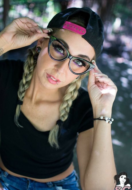 Cheshire_ exclusive pornstar photos