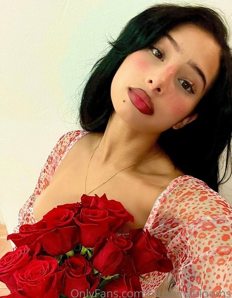 blushingblooms model pretty img