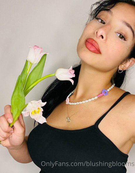 blushingblooms pretty star photo