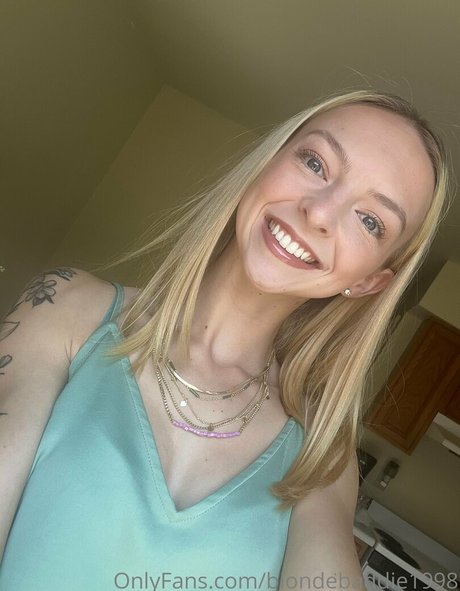 missmakaylabaddie free model gallery