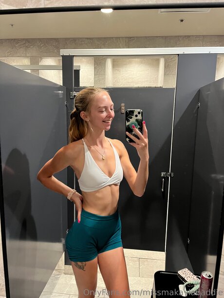 missmakaylabaddie beautiful pornstar pic