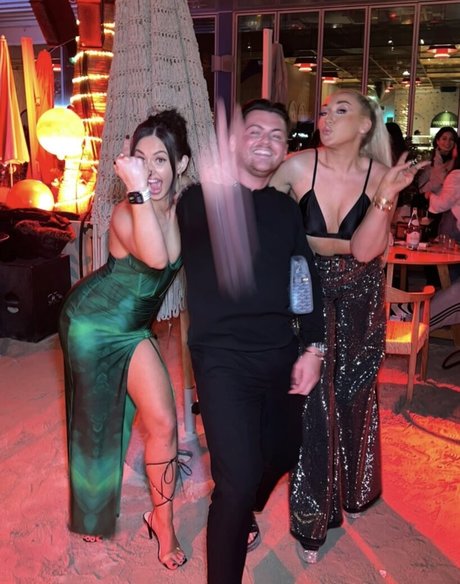 Brittany Carter star erotic images