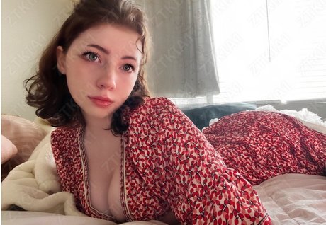 Darlings spam model nice img