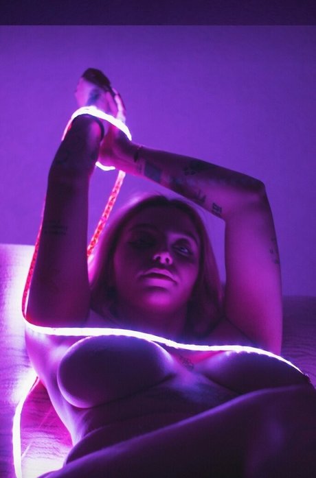 Stef Mwndstef thumbnail