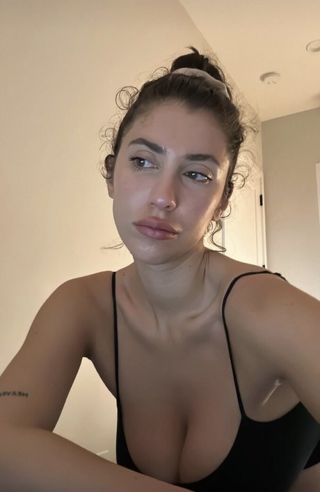 scientwehst star nudes images