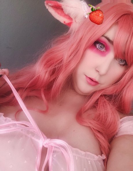 uwutaycos erotic star img