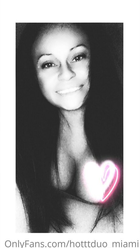 hotttduo1 erotic pornstar image