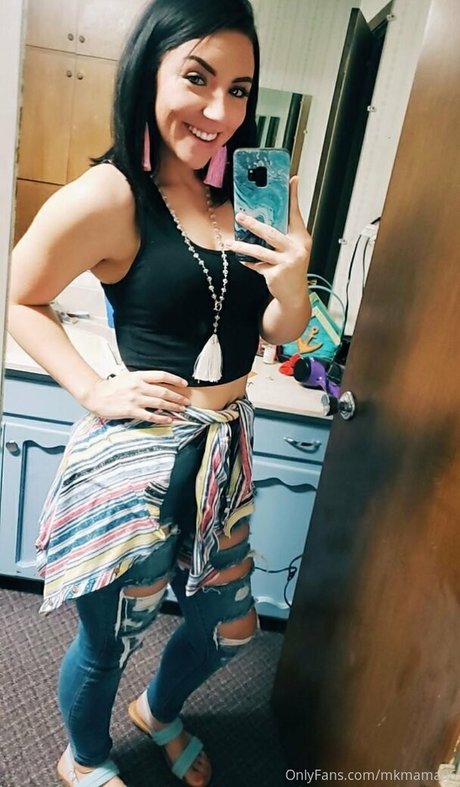 mkmama96 sexy model images