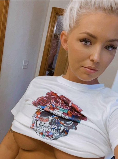 mkmama96 high quality model pictures