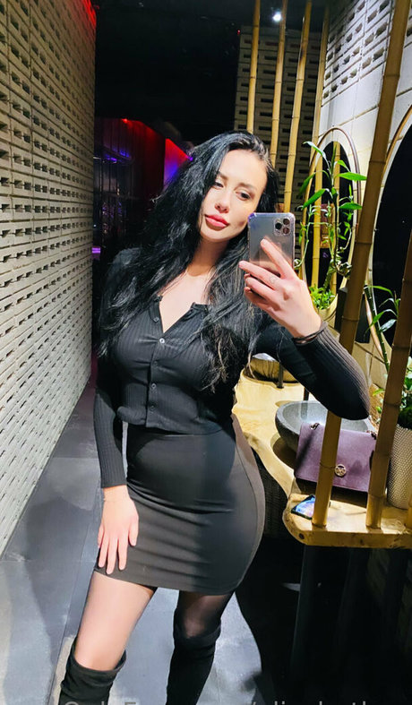 elizabeth q star hd pic