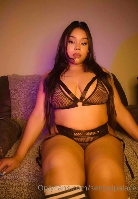 senpaipalace nude model images