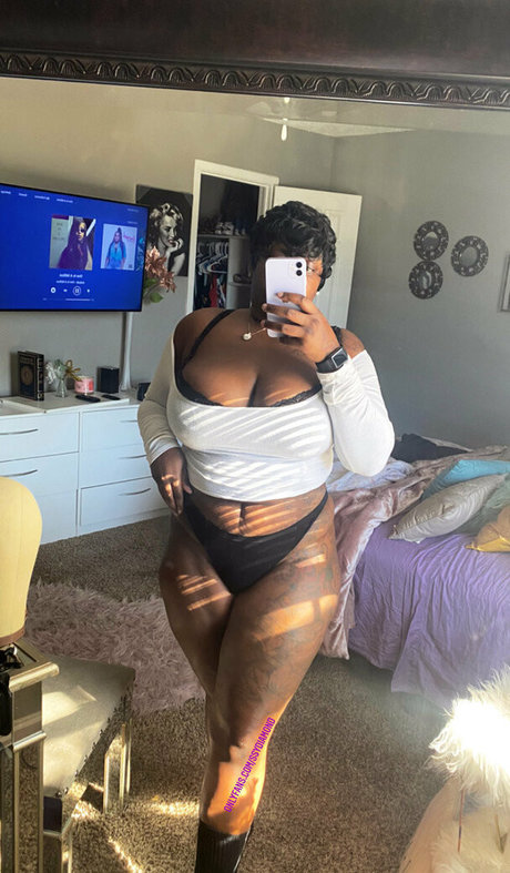 shegobblesdick model nudes pictures