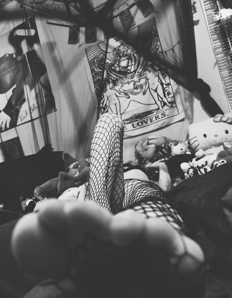 lavender bloodlust free naked model pic