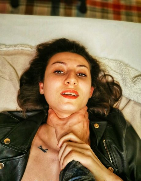 amyvalentinexxx model nice images