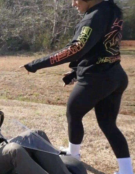 Hailie Deegan model nudes picture