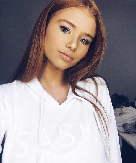 Alyssa Randall perfect pornstar galleries