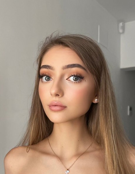 Anna chic beautiful pornstar images