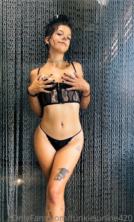 Meg Reillly nice star gallery