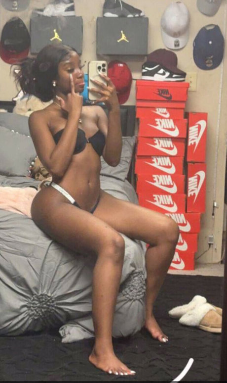 Bhadie kelly star nude archive