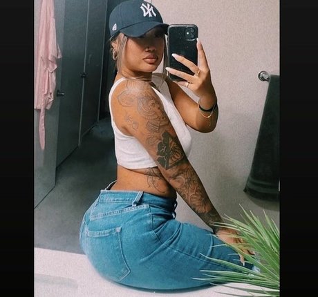 ilikekandyy perfect model pics