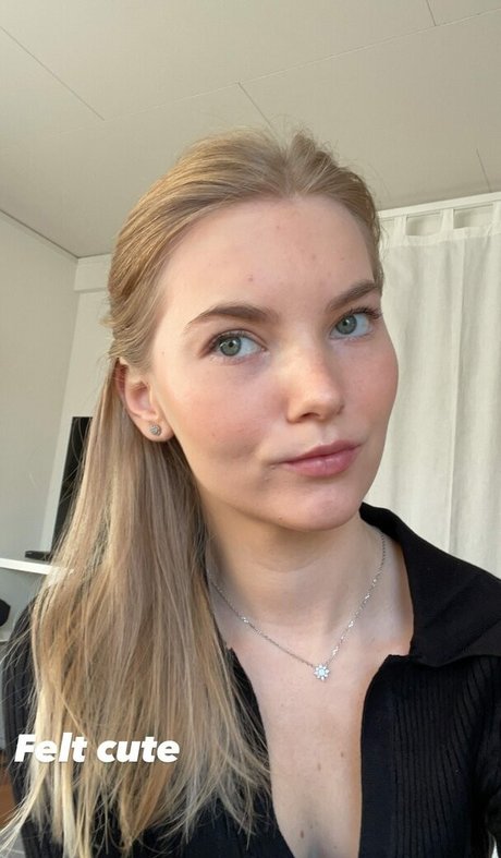 vanessaahlstrom xxx model images