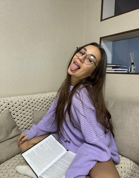 Kitty Katty beautiful model picture