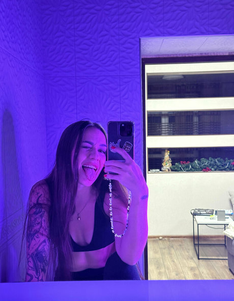 Kitty Katty free pornstar img