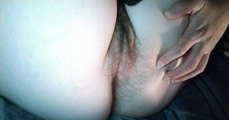 kneebes actress image