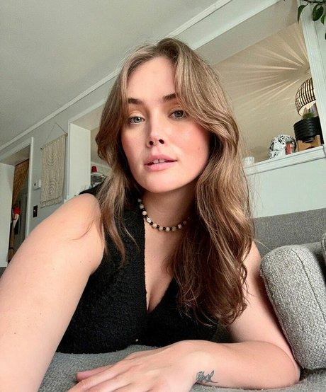 Eva Kay Serres model xxx gallery