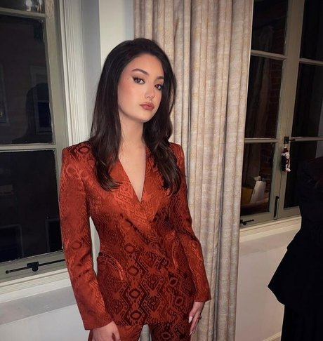 Bella Podaras best actress images