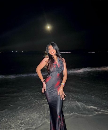 Apoorva Mukhija model exclusive photo