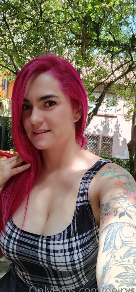 deirys erotic star images