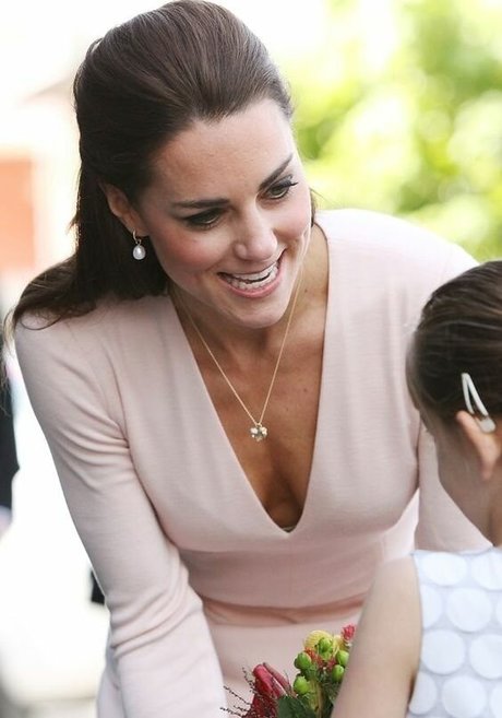 Kate Middleton pornstar nice pic
