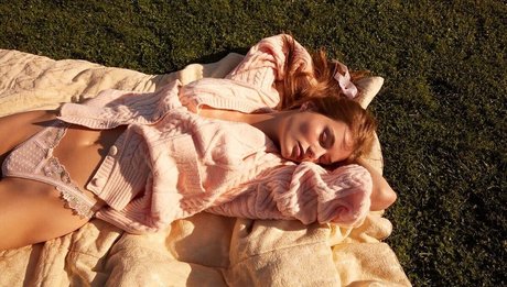 Myrthe Bolt erotic pornstar photo