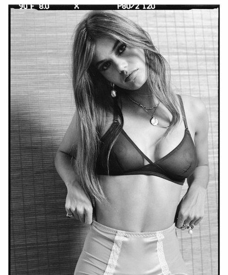 Myrthe Bolt model nice image