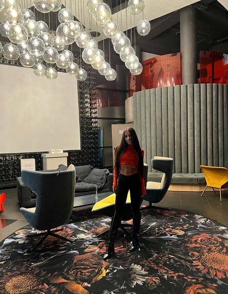 miaa sexy art model galleries