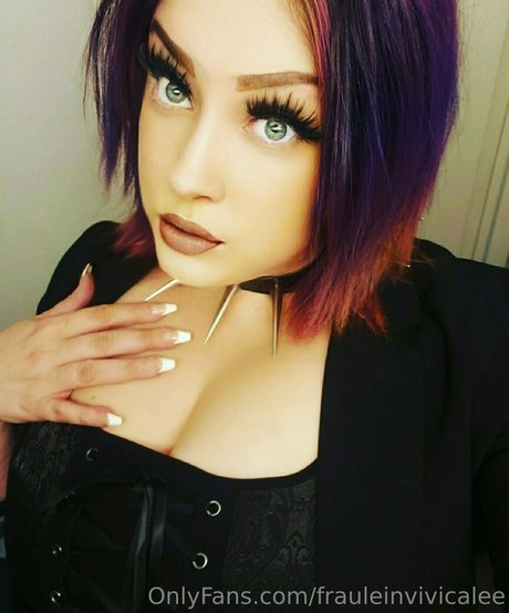 frauleinvivicalee naked model pics