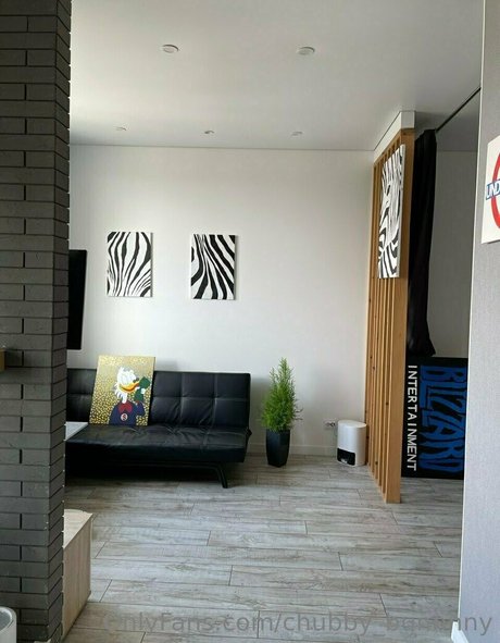 curvy iris model erotic photos