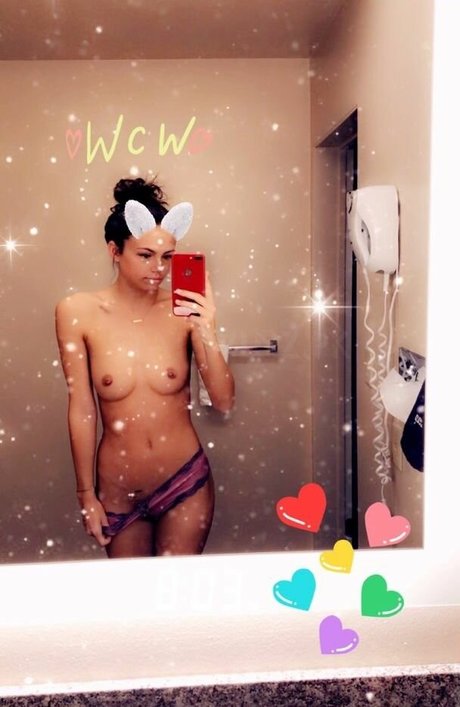 Sarah Jolz star nude gallery