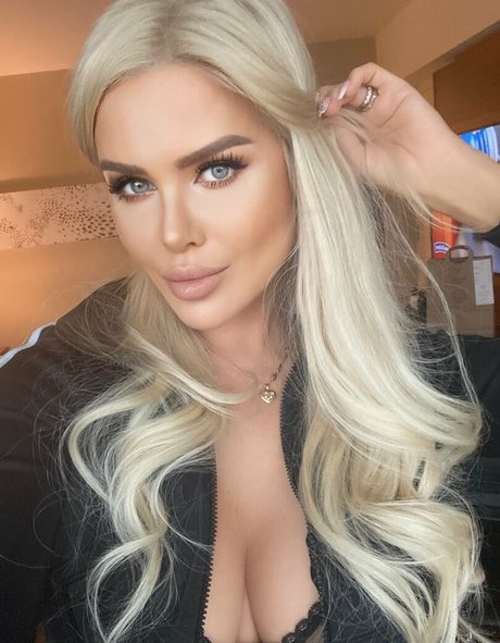 Elisa Bethann sexy actress images