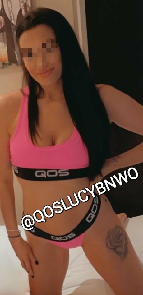 Qoslucybnwo art actress pic
