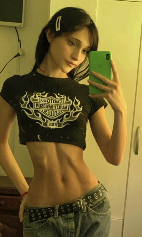 Maxima Sahar porn model gallery