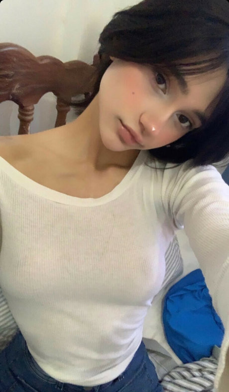 Maxima Sahar adult model images