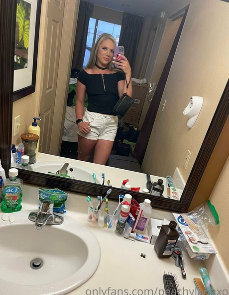 peachylanaxo sex star photos