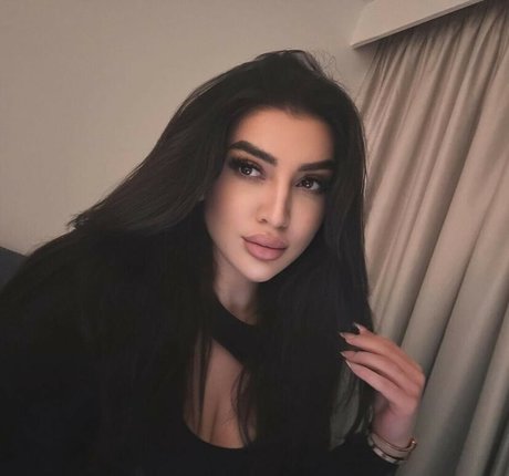 nattiinatt95 hot actress pictures