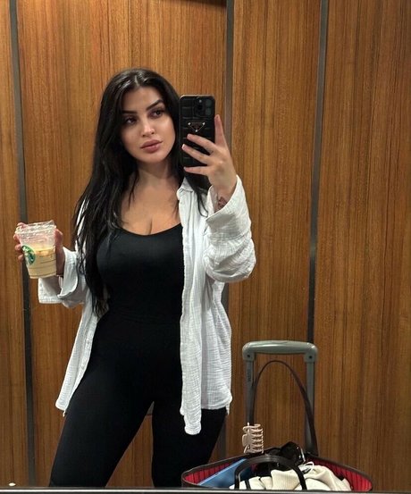 nattiinatt95 nice actress picture