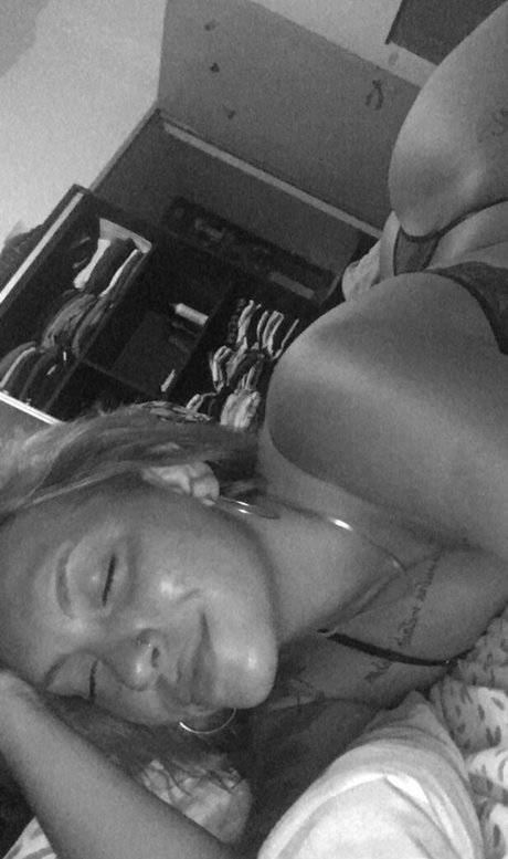 Brazzu pornstar nude pics