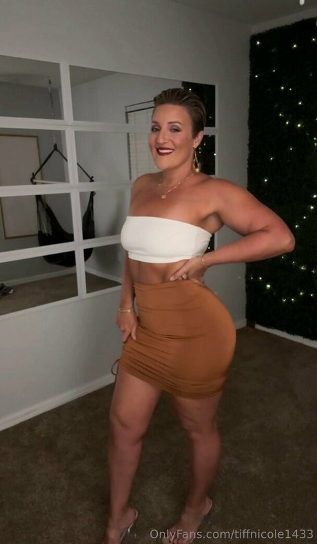 tiffnicole1433 model beautiful image