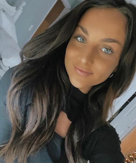 Allie Rosadino nude actress pictures